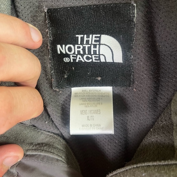 The North Face XL Orange and Gray Gore-Tex Waterproof Rain Jacket - Picture 3 of 6